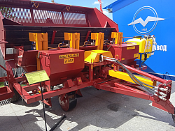 Картофелесажалка полунавесная 4-рядная Л-207